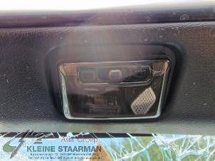 Usados Luz interior delante Mazda MX-5 (NA18/35/6C/8C) 1.8i 16V Precio de solicitud ofrecido por Kleine Staarman B.V. Autodemontage
