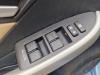 Toyota Prius (ZVW3) 1.8 16V Plug-in Interruptor de ventanilla eléctrica