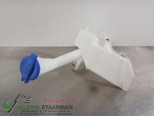 Used Front windscreen washer reservoir Hyundai i10 1.0 12V Price on request offered by Kleine Staarman B.V. Autodemontage
