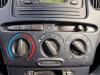 Panel de control de calefacción de un Toyota Yaris Verso (P2), 1999 / 2005 1.3 16V, MPV, Gasolina, 1.299cc, 63kW (86pk), FWD, 2NZFE, 1999-08 / 2002-10, NCP22 2002