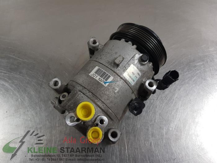 Air conditioning pump from a Kia Picanto (JA) 1.0 12V 2017