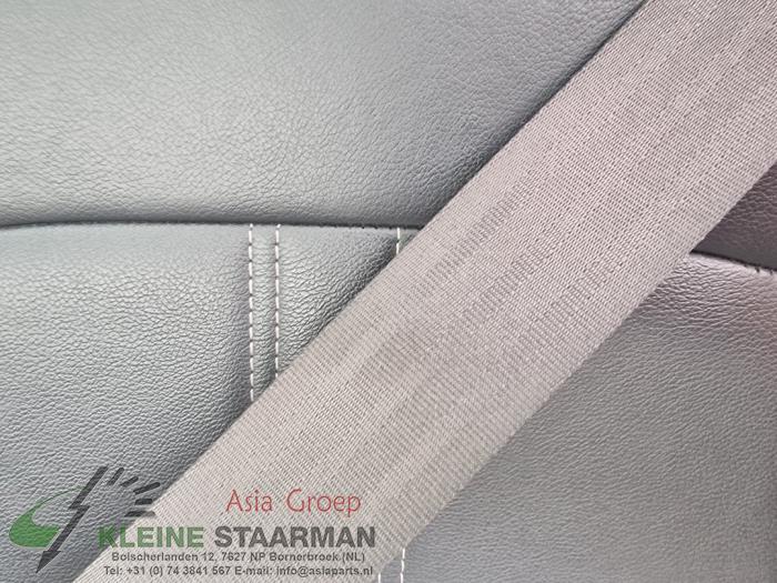 Ceinture arrière gauche d'un Kia Sportage (SL) 1.7 CRDi 16V 4x2 2015