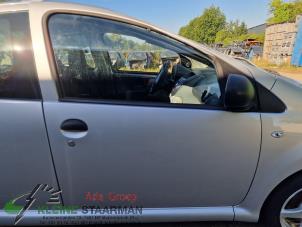 Used Front door 4-door, right Toyota Aygo (B10) 1.0 12V VVT-i Price on request offered by Kleine Staarman B.V. Autodemontage