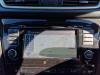Navigation system from a Nissan Qashqai (J11), 2013 1.2 DIG-T 16V, SUV, Petrol, 1.197cc, 85kW (116pk), FWD, HRA2DDT, 2013-11, J11D 2015