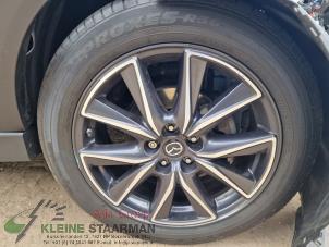 Gebrauchte Felge + Reifen Mazda CX-5 (KF) 2.0 SkyActiv-G 160 16V 4WD Preis auf Anfrage angeboten von Kleine Staarman B.V. Autodemontage