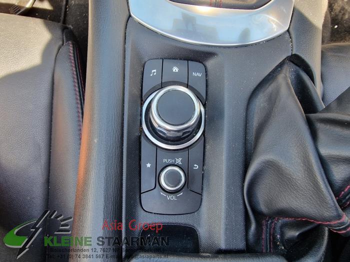 Navigation control panel from a Mazda MX-5 (ND) 1.5 Skyactiv G-131 16V 2017