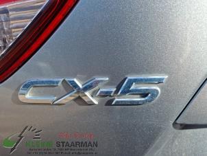 Używane Wahacz zawieszenia górny lewy tyl Mazda CX-5 (KE,GH) 2.2 Skyactiv D 16V High Power Cena na żądanie oferowane przez Kleine Staarman B.V. Autodemontage