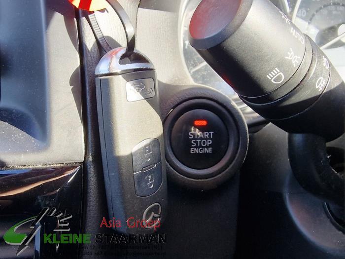 Ignition lock + computer from a Mazda CX-5 (KE,GH) 2.2 Skyactiv D 16V High Power 2014