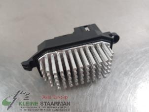Used Heater resistor Nissan X-Trail (T32) 1.6 Energy dCi Price on request offered by Kleine Staarman B.V. Autodemontage