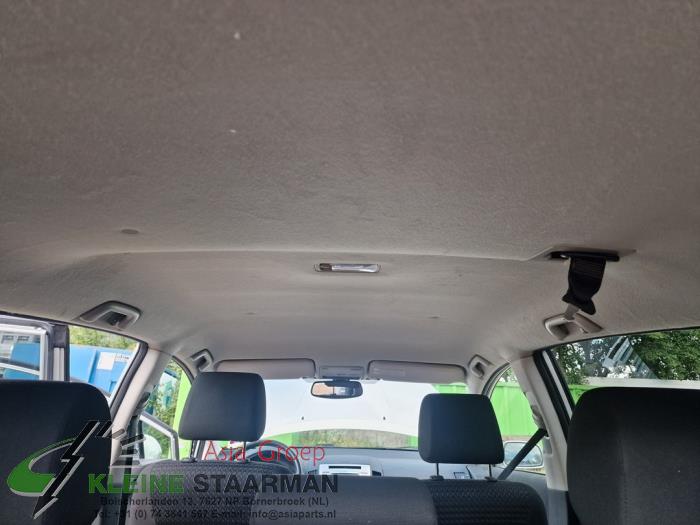 Interior lighting, rear from a Toyota Corolla Verso (R10/11) 2.2 D-4D 16V 2009