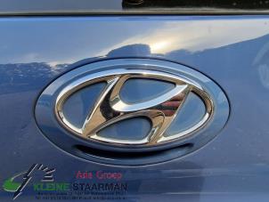 Używane Uchwyt tylnej klapy Hyundai i10 (B5) 1.0 12V Cena na żądanie oferowane przez Kleine Staarman B.V. Autodemontage