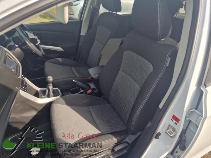 Seat, left from a Suzuki SX4 S-Cross (JY) 1.6 16V 2015