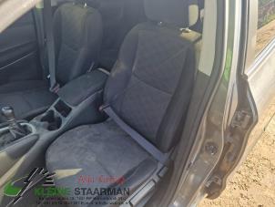 Used Seat, left Nissan Qashqai (J11) 1.2 DIG-T 16V Price on request offered by Kleine Staarman B.V. Autodemontage