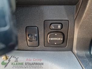 Używane Przelacznik lusterka Daihatsu Sirion 2 (M3) 1.0 12V DVVT Cena na żądanie oferowane przez Kleine Staarman B.V. Autodemontage