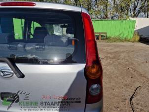 Begagnade Baklykta, höger Daihatsu Cuore (L251/271/276) 1.0 12V DVVT Pris € 50,00 Marginaltabell erbjuds av Kleine Staarman B.V. Autodemontage