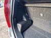 Tapizado de maletero izquierda de un Daihatsu Cuore (L251/271/276), 2003 1.0 12V DVVT, Hatchback, Gasolina, 998cc, 51kW (69pk), FWD, 1KRFE, 2007-04, L271; L276 2010
