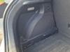 Tapizado de maletero izquierda de un Hyundai i20 (GBB), 2014 / 2020 1.2i 16V, Hatchback, Gasolina, 1.248cc, 62kW (84pk), FWD, G4LA, 2014-11 / 2020-08, GBB5P1; GBB5P2 2017