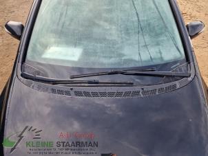 Used Front wiper arm Honda Civic (FA/FD) 1.3 Hybrid Price on request offered by Kleine Staarman B.V. Autodemontage