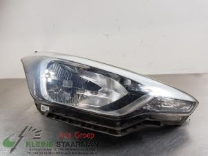 Used Headlight, right Hyundai i20 (GBB) 1.2i 16V Price on request offered by Kleine Staarman B.V. Autodemontage