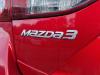 Tube de remplissage réservoir à essence d'un Mazda 3 (BM/BN), 2013 / 2019 2.0 SkyActiv-G 165 16V, Berline avec hayon arrière, Essence, 1,997cc, 121kW (165pk), FWD, PEY7; PEY5; PEXL; PEX2, 2013-07 / 2019-05 2016