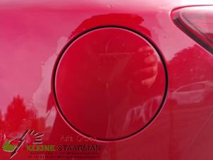 Używane Pokrywa wlewu paliwa Mazda 3 (BM/BN) 2.0 SkyActiv-G 165 16V Cena na żądanie oferowane przez Kleine Staarman B.V. Autodemontage
