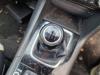 Gear stick knob from a Mazda 3 (BM/BN), 2013 / 2019 2.0 SkyActiv-G 165 16V, Hatchback, Petrol, 1.997cc, 121kW (165pk), FWD, PEY7; PEY5; PEXL; PEX2, 2013-07 / 2019-05 2016