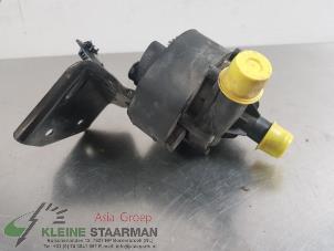 Used Additional water pump Nissan NV 200 (M20M) E-NV200 Price on request offered by Kleine Staarman B.V. Autodemontage