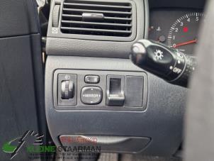 Gebrauchte Spiegel Schalter Toyota Corolla (E12) 1.4 16V VVT-i Preis auf Anfrage angeboten von Kleine Staarman B.V. Autodemontage
