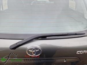 Używane Ramie wycieraczki tylnej Toyota Corolla (E12) 1.4 16V VVT-i Cena na żądanie oferowane przez Kleine Staarman B.V. Autodemontage