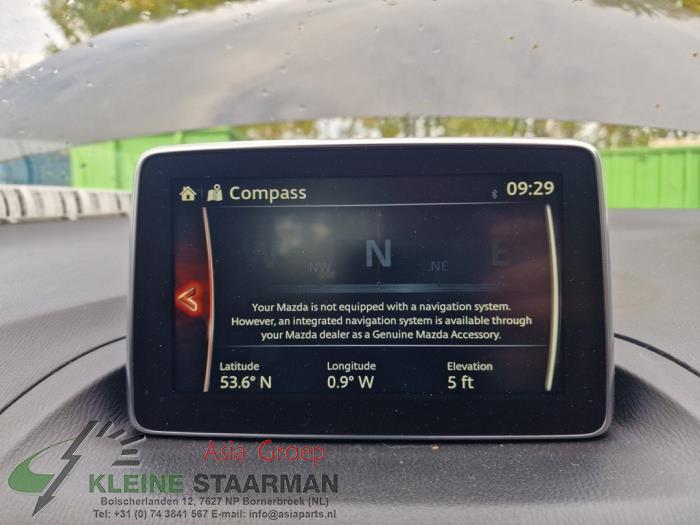 Navigation system from a Mazda 3 (BM/BN) 2.2 SkyActiv-D 150 16V 2015