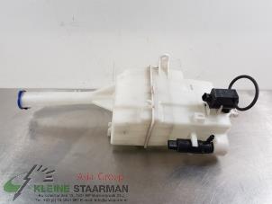 Used Front windscreen washer reservoir Hyundai Santa Fe III (DM) 2.2 CRDi R 16V 4x4 Price on request offered by Kleine Staarman B.V. Autodemontage