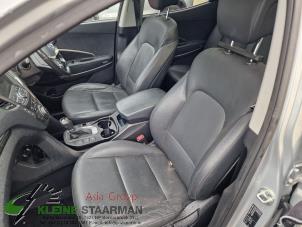 Used Seat, left Hyundai Santa Fe III (DM) 2.2 CRDi R 16V 4x4 Price on request offered by Kleine Staarman B.V. Autodemontage