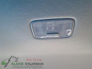 Gebrauchte Innenbeleuchtung hinten Kia Stonic (YB) 1.0i T-GDi 12V Preis auf Anfrage angeboten von Kleine Staarman B.V. Autodemontage