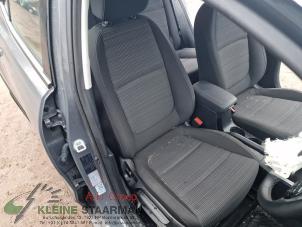 Gebrauchte Sitz rechts Kia Stonic (YB) 1.0i T-GDi 12V Preis auf Anfrage angeboten von Kleine Staarman B.V. Autodemontage