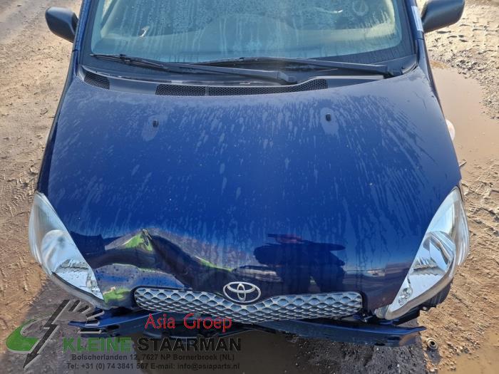 Cowl top grille from a Toyota Yaris (P1) 1.3 16V VVT-i 2003