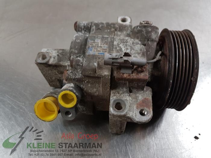 Air conditioning pump from a Toyota Aygo (B10) 1.0 12V VVT-i 2011