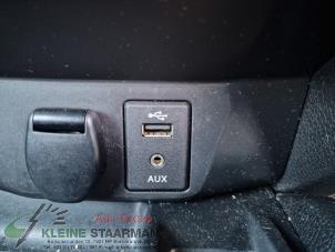 Usados Conexión AUX-USB Nissan X-Trail (T32) 1.6 Energy dCi Precio de solicitud ofrecido por Kleine Staarman B.V. Autodemontage