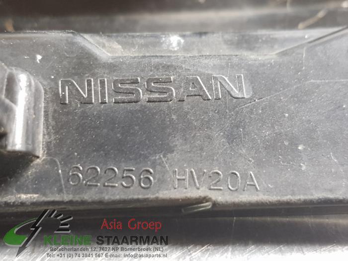 Element zderzaka prawy przód z Nissan Qashqai (J11) 1.3 DIG-T 160 16V 2019