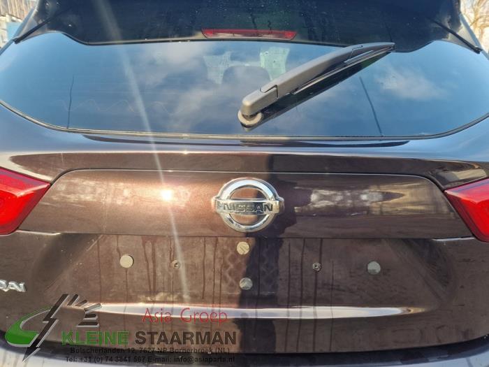 Tailgate handle Nissan Qashqai 1.3 DIGT 140 16V GAB