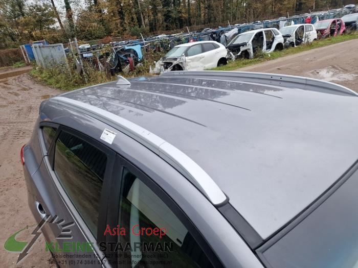 Kit rails de toit d'un Hyundai iX35 (LM) 1.7 CRDi 16V 2015