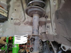 Used Front shock absorber rod, left Toyota Yaris III (P13) 1.5 16V Hybrid Price on request offered by Kleine Staarman B.V. Autodemontage