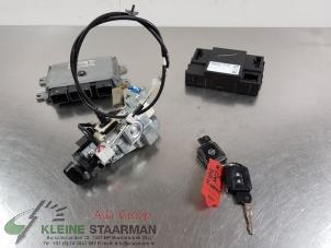 Used Ignition lock + computer Nissan Qashqai (J10) 2.0 16V Price on request offered by Kleine Staarman B.V. Autodemontage