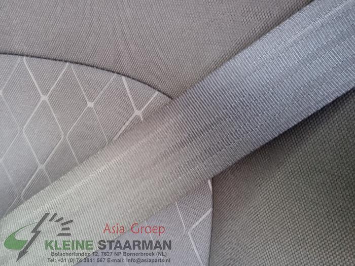 Front seatbelt, right from a Kia Rio III (UB) 1.2 CVVT 16V 2015