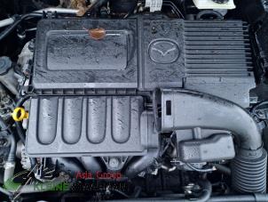 Gebrauchte Luftfiltergehäuse Mazda 3 Sport (BL14/BLA4/BLB4) 1.6i MZR 16V Preis auf Anfrage angeboten von Kleine Staarman B.V. Autodemontage