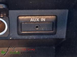 Gebrauchte AUX / USB-Anschluss Mazda 3 Sport (BL14/BLA4/BLB4) 1.6i MZR 16V Preis auf Anfrage angeboten von Kleine Staarman B.V. Autodemontage
