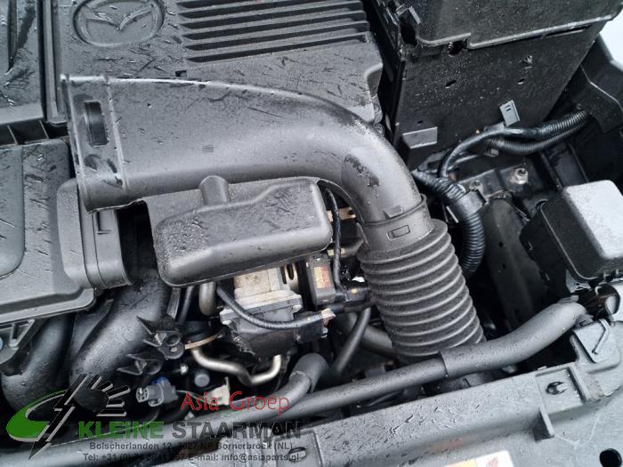 Air intake hose from a Mazda 3 Sport (BL14/BLA4/BLB4) 1.6i MZR 16V 2011