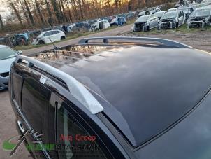 Used Roof rail kit Mitsubishi Outlander (CW) 2.4 16V Mivec 4x4 Price on request offered by Kleine Staarman B.V. Autodemontage