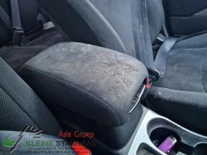 Used Armrest Mitsubishi Outlander (CW) 2.4 16V Mivec 4x4 Price on request offered by Kleine Staarman B.V. Autodemontage