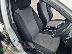Gebrauchte Sitz rechts Hyundai i20 (GBB) 1.2i 16V Preis auf Anfrage angeboten von Kleine Staarman B.V. Autodemontage