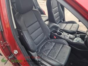 Używane Fotel prawy Mazda CX-5 (KE,GH) 2.0 SkyActiv-G 16V 2WD Cena na żądanie oferowane przez Kleine Staarman B.V. Autodemontage